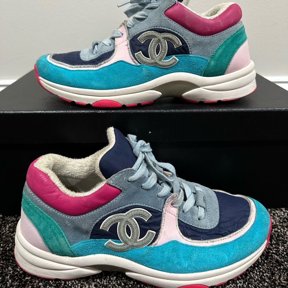 Chanel CC Logo Multicolor Suede Trainer Sneakers - Picture 1 of 11